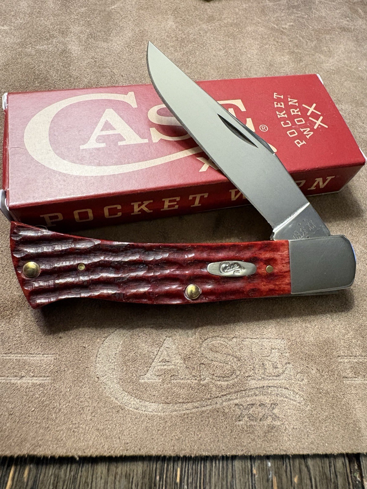 Case XX CA10299 Old Red Corn Cob Jigged Bone Axe Handle Knife NEW NIB USA 2026