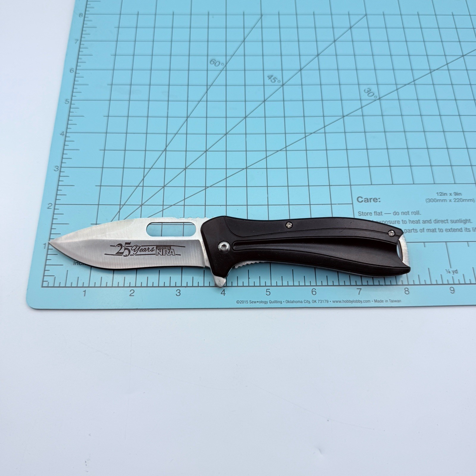 Friends Of The NRA 25 Year Anniversary Folding Lock Knife 3.5” W Belt Clip
