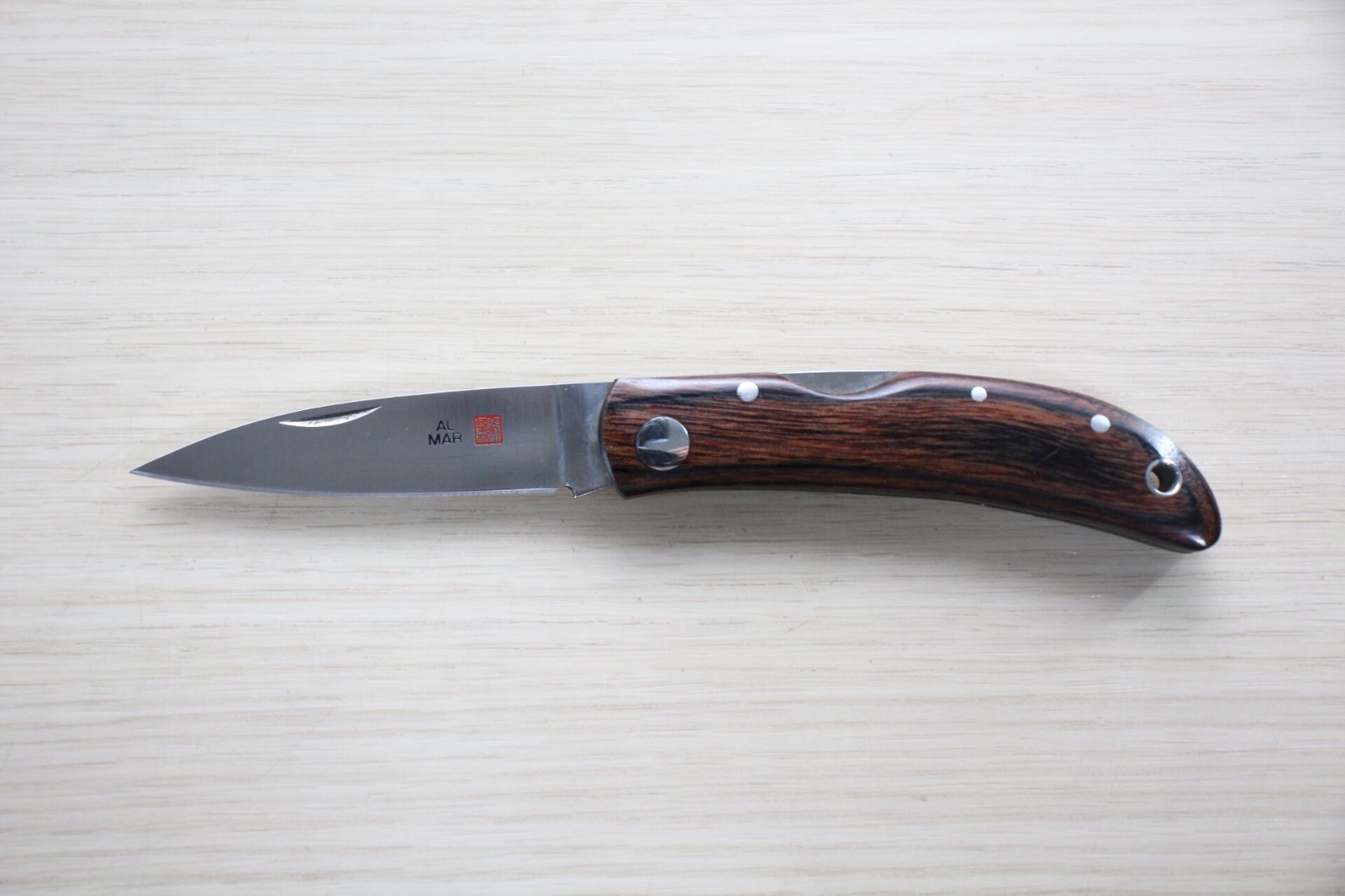 Vintage Al Mar Hawk 1002 Mahogany Folding Knife Japan 440C Factory Edge M65