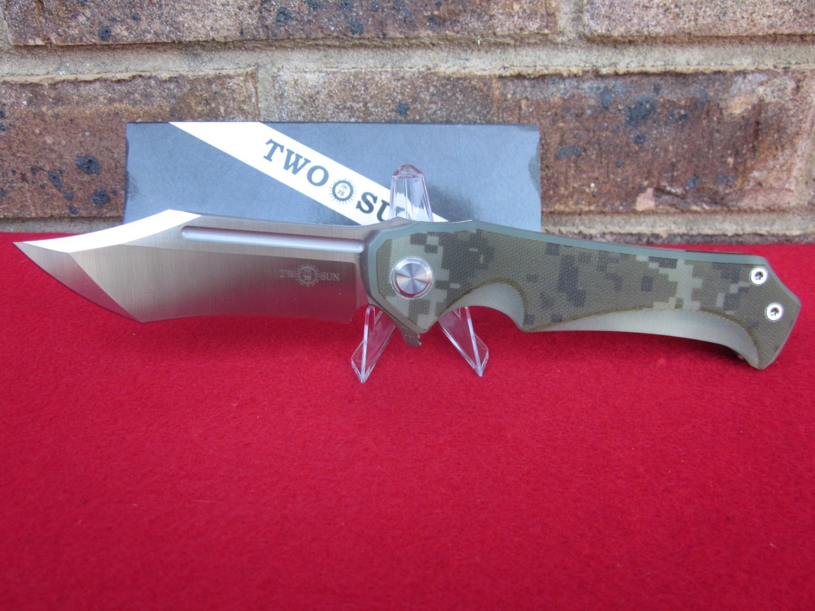 TWOSUN Folding Flipper Knife D2 Blade JELLY JERRY DESIGN GREEN CAMO G10 HANDLE
