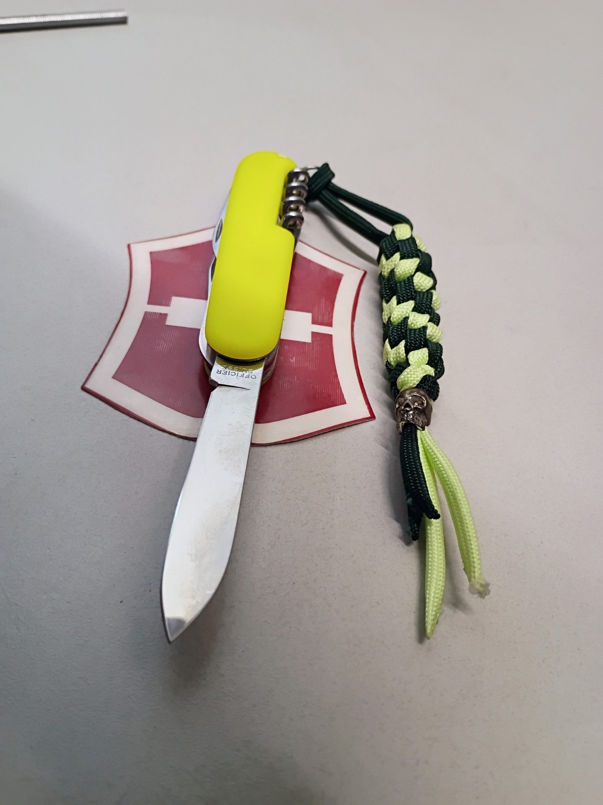 Genuine Victorinox Stay Glow in the Dark Camper 91mm Swiss Army Knife EXCELLENT!