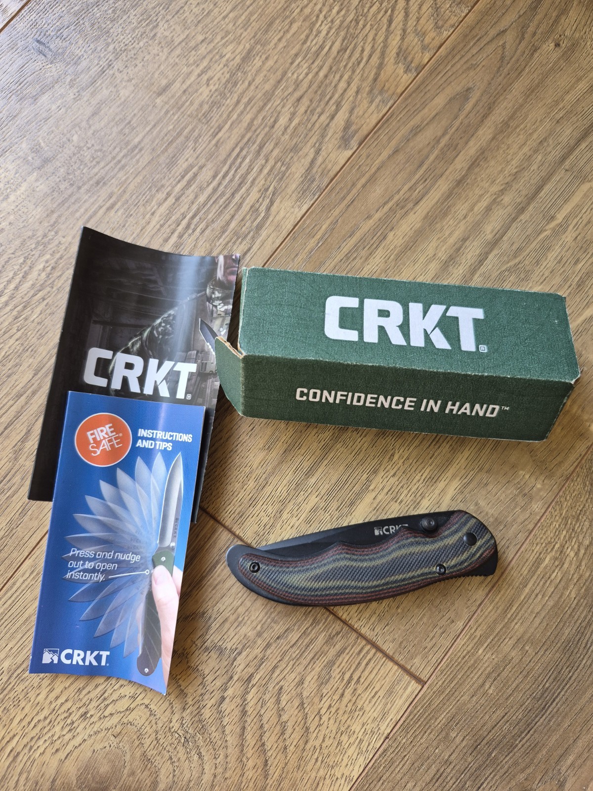 CRKT Endorser 1105K Pocket Knife – Plain Assisted Blade – Liner Lock