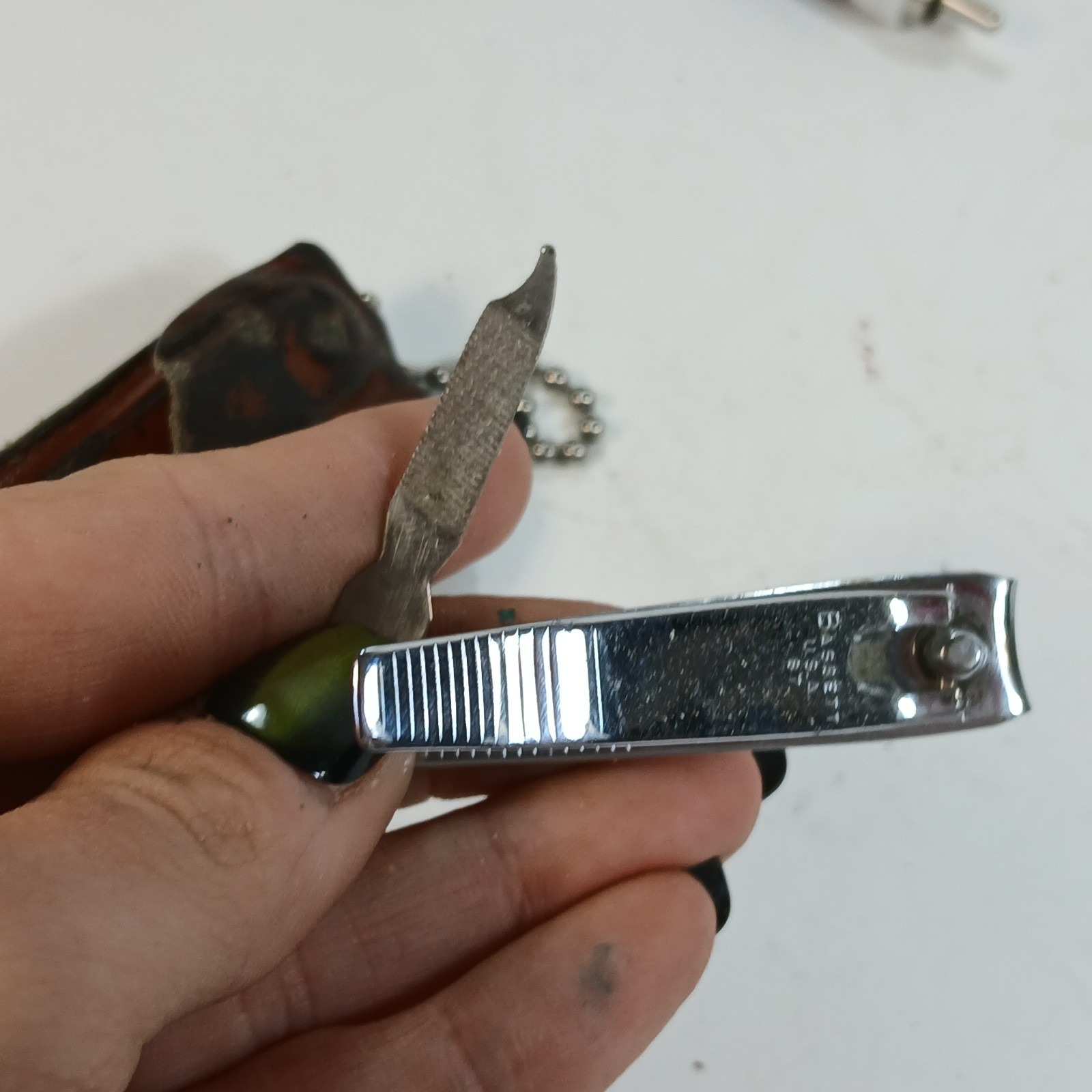 VTG Bassett Trim Pocket Knife Nail File Opener Leather case W/ Nail clipper