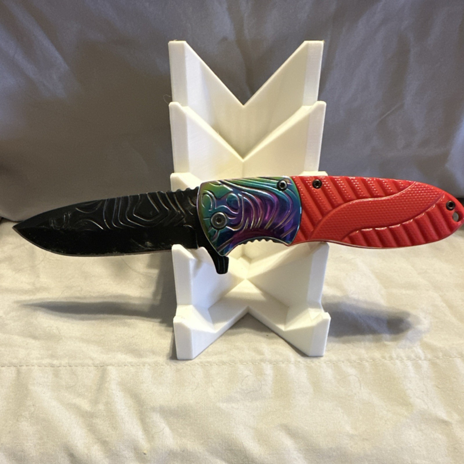 Razor Tactical Red 440 Stainless Steel Drop Point Pocketknife – Plastic Metal