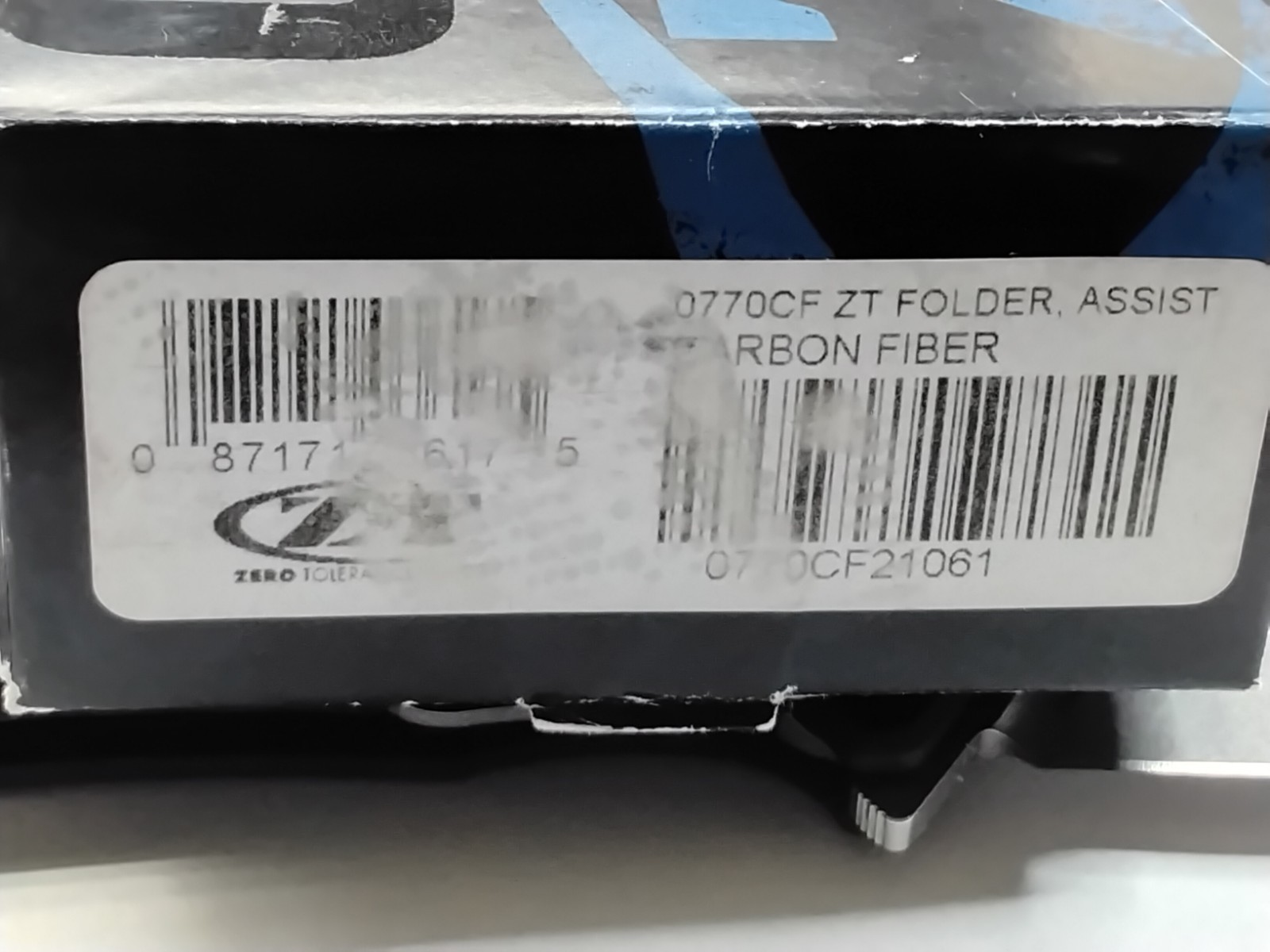 Zero Tolerance ZT 0770CF – Excellent Condition – Carbon Fiber – Original Box