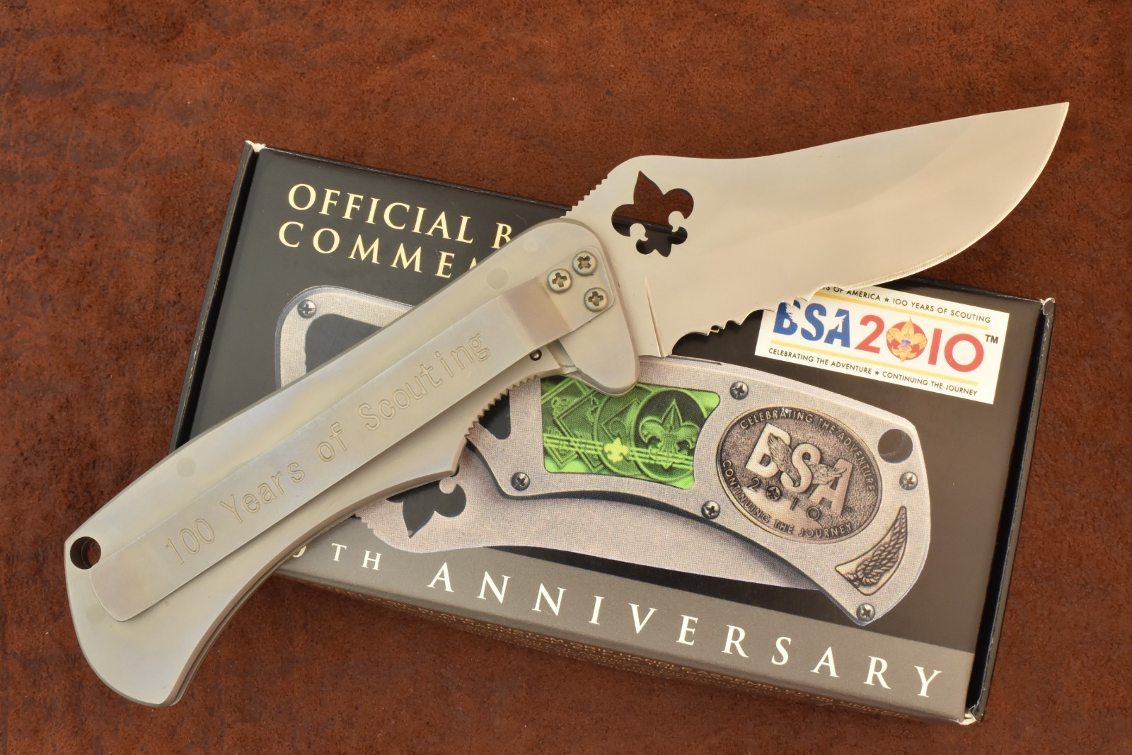 OFFICIAL BOY SCOUT OF AMERICA COMMEMORATIVE BSA 2010 KNIFE 100th ANNIVERSARY
