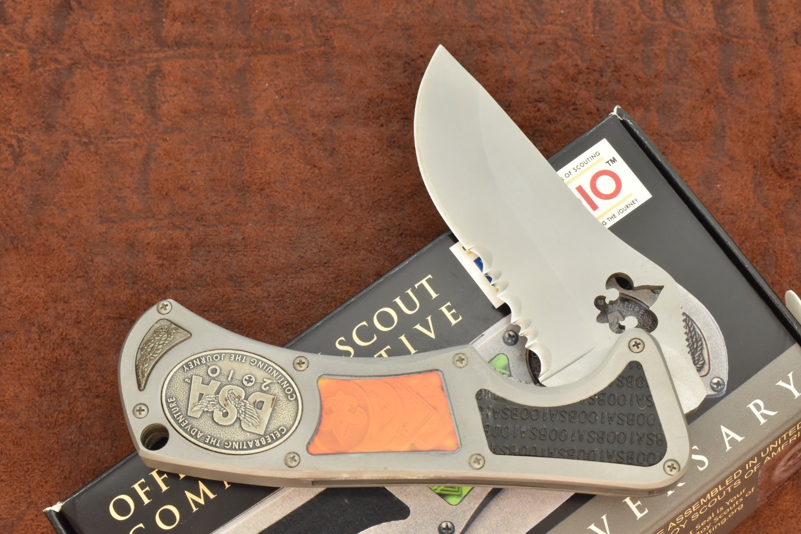 OFFICIAL BOY SCOUT OF AMERICA COMMEMORATIVE BSA 2010 KNIFE 100th ANNIVERSARY