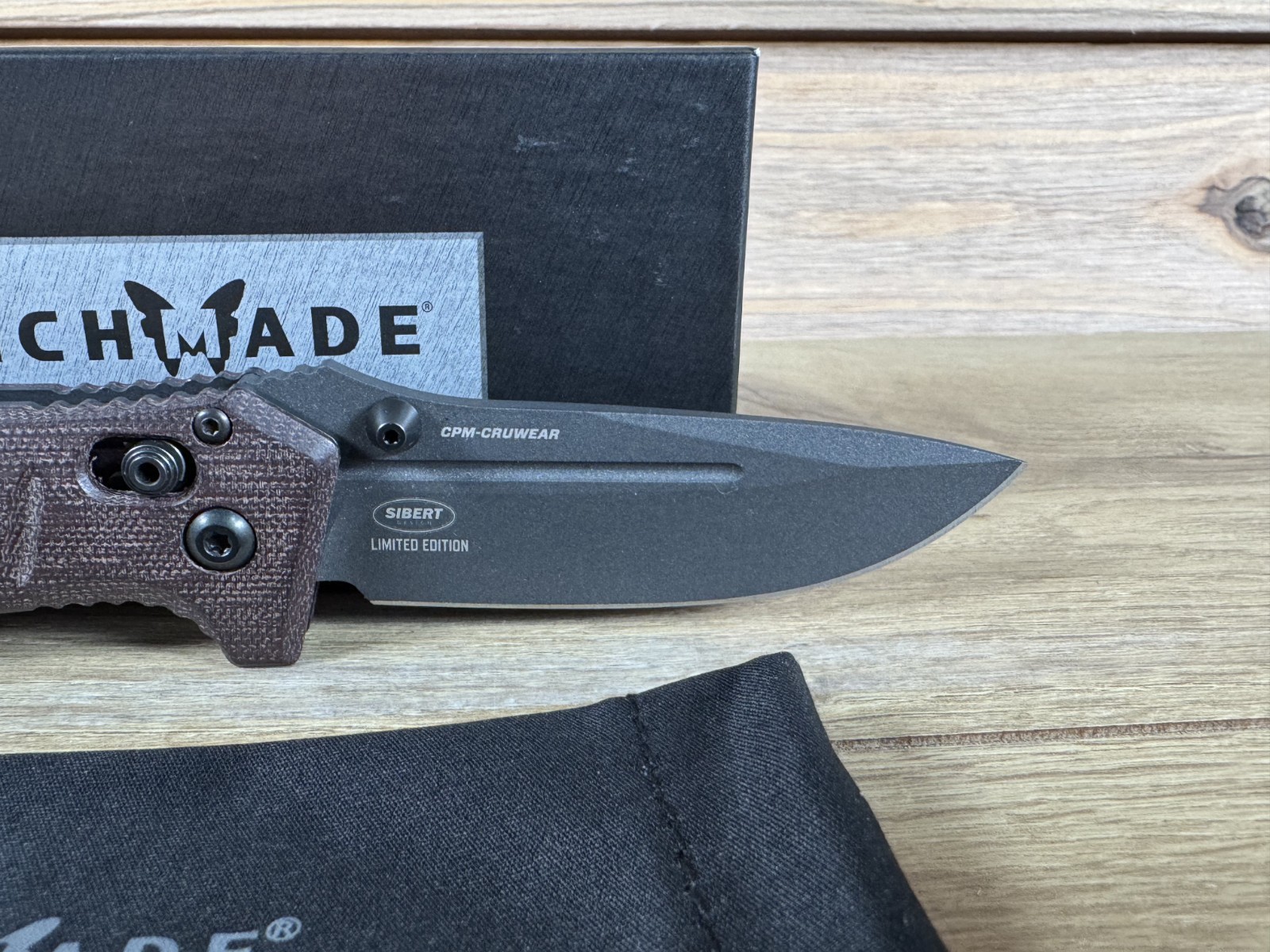 Benchmade Mini Adamas 2022 Shot Show Limited Edition 273BK-2201 Burgundy Scales