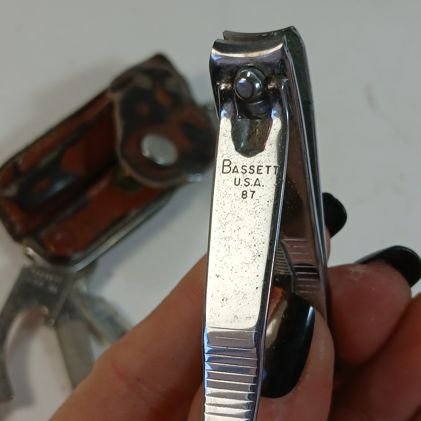 VTG Bassett Trim Pocket Knife Nail File Opener Leather case W/ Nail clipper