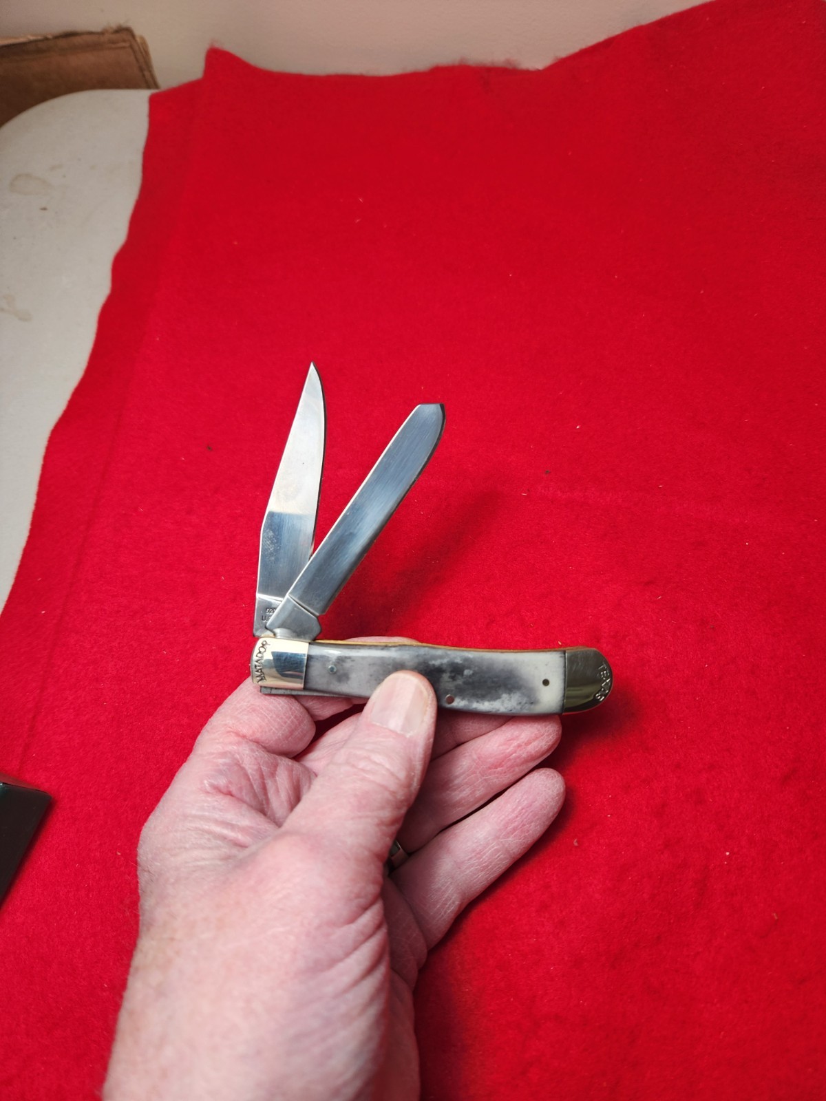 Moore Maker USA 5202 Hat Trapper Knife Gray Bone Handles 2023 NIB