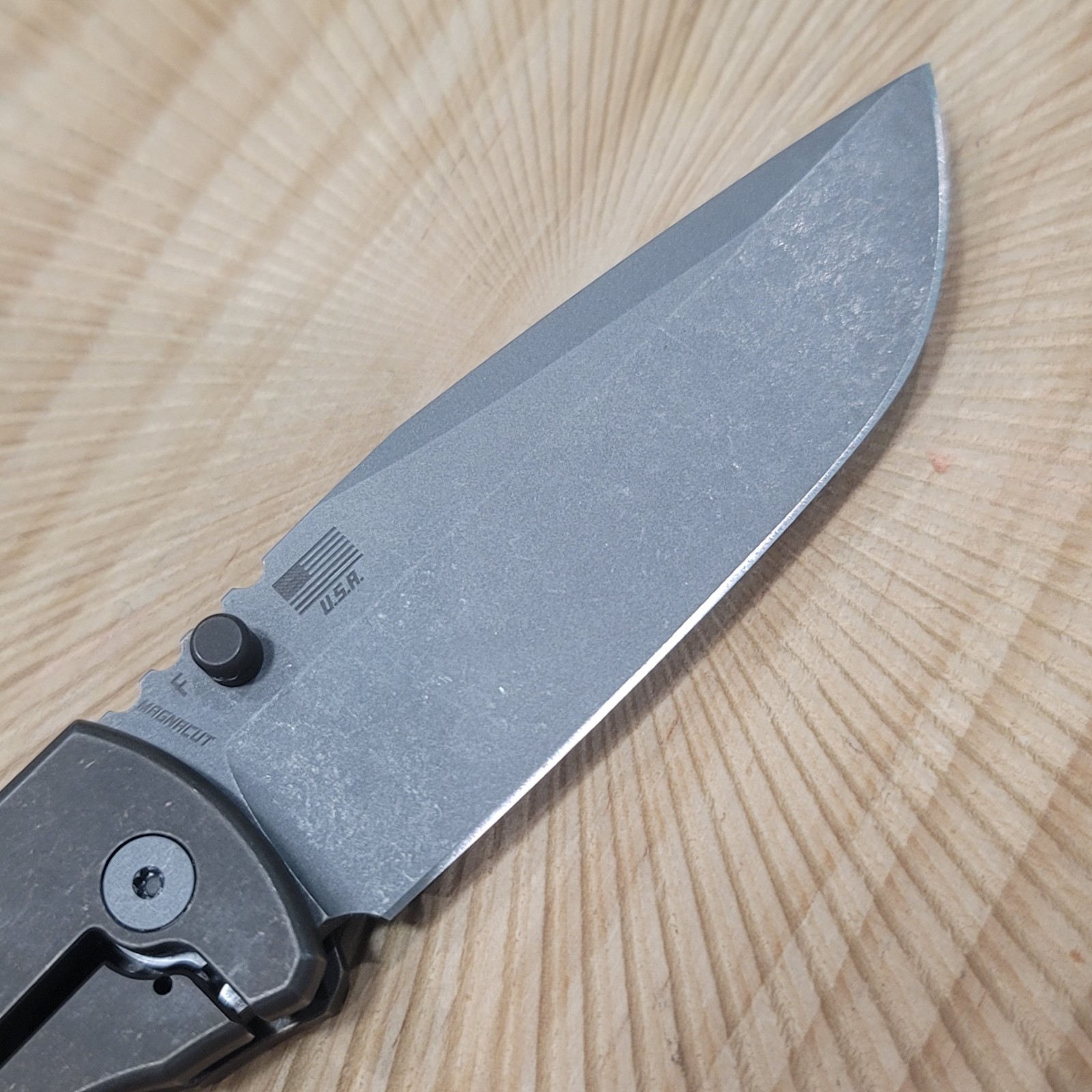 Mcnees Custom Knives Mac 2 3.5 Bronze-A Magnacut, Geared Backspacer Bronze HW