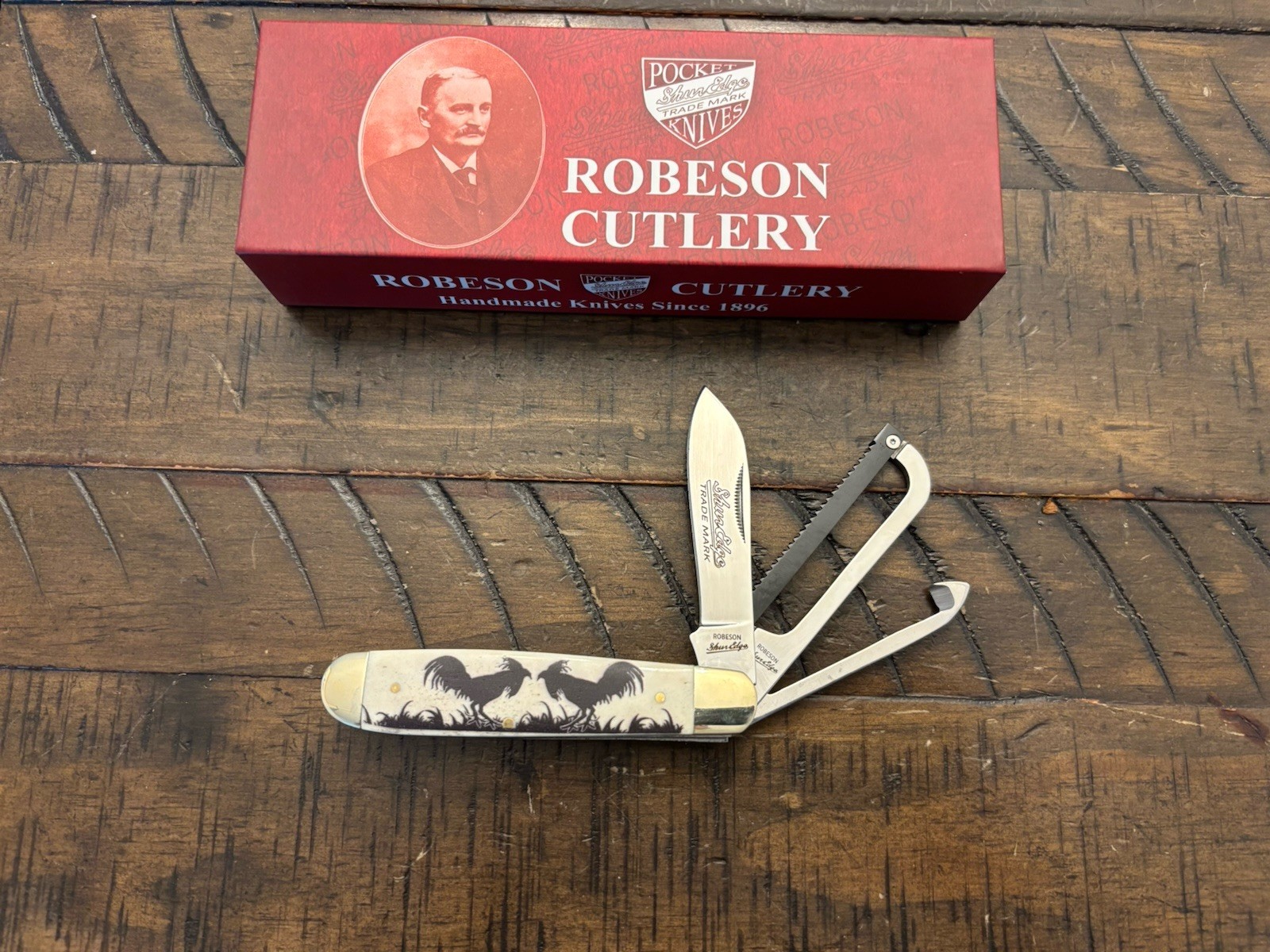 ROBESON CUTLERY GAMECOCK ROOSTER KNIFE NATURAL BONE ENGRAVED NIB