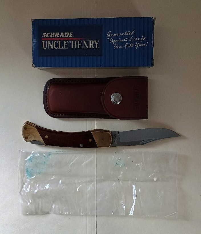 SCHRADE USA UNCLE HENRY LB7 BEAR PAW LOCKBACK POCKET KNIFE WITH SHEATH NIB