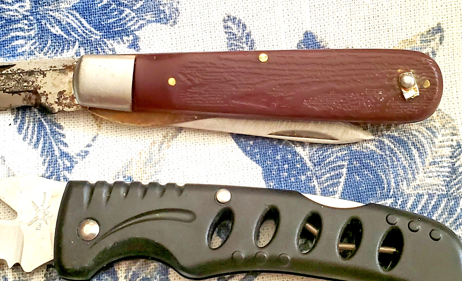 4 Pocket knives: USA Frost Cutlery, Japan, China: for your tool or tackle box