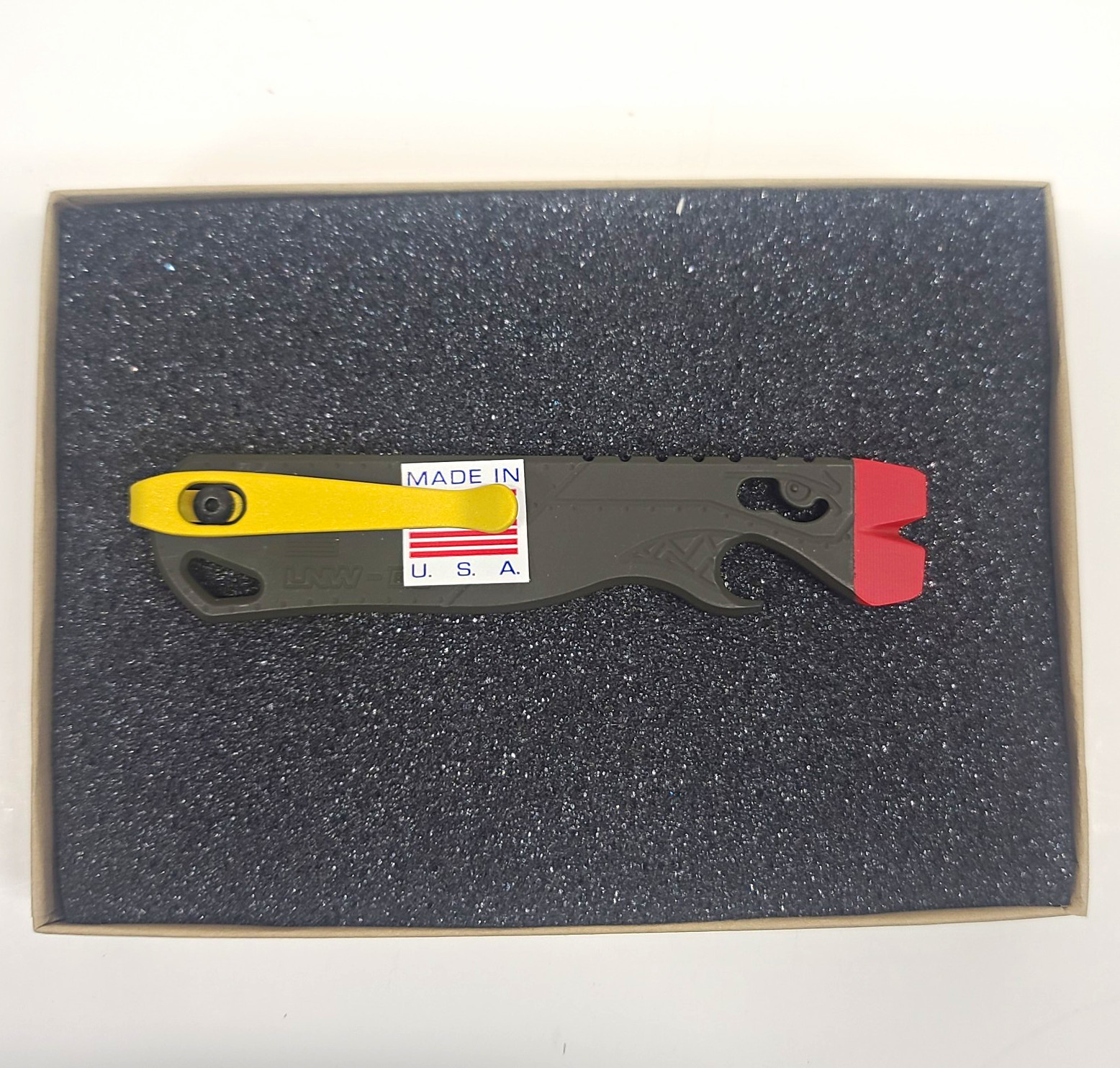 Lynch Northwest P.40 Warthawk Pocketknife Hawkbill Plain Edge Pry Bar Gray