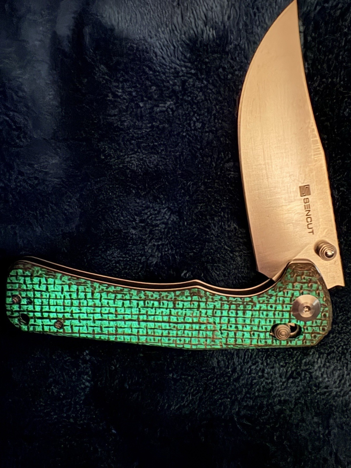 Sencut SMKW Exclusive Slybolt Glow Brown Burlap Micarta Handle 9Cr18MoV Blade