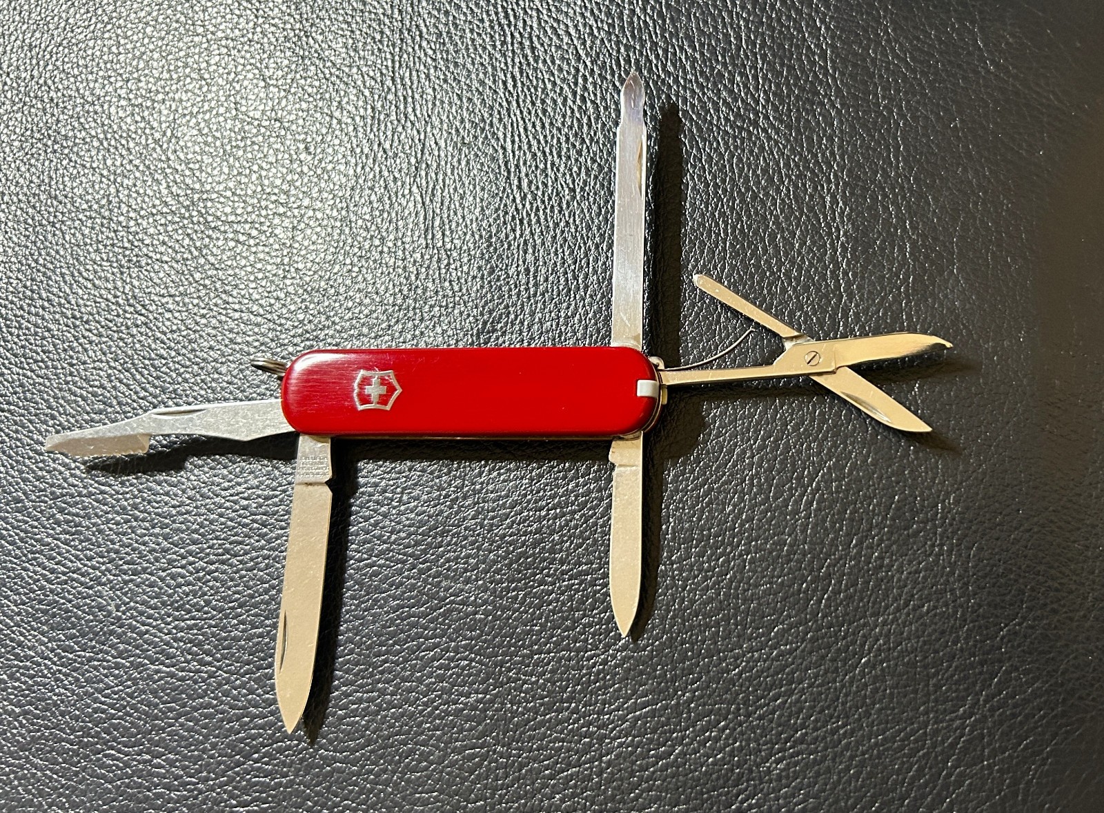 Victorinox EXECUTIVE Swiss Army Knife – Red – 74mm – Vintage