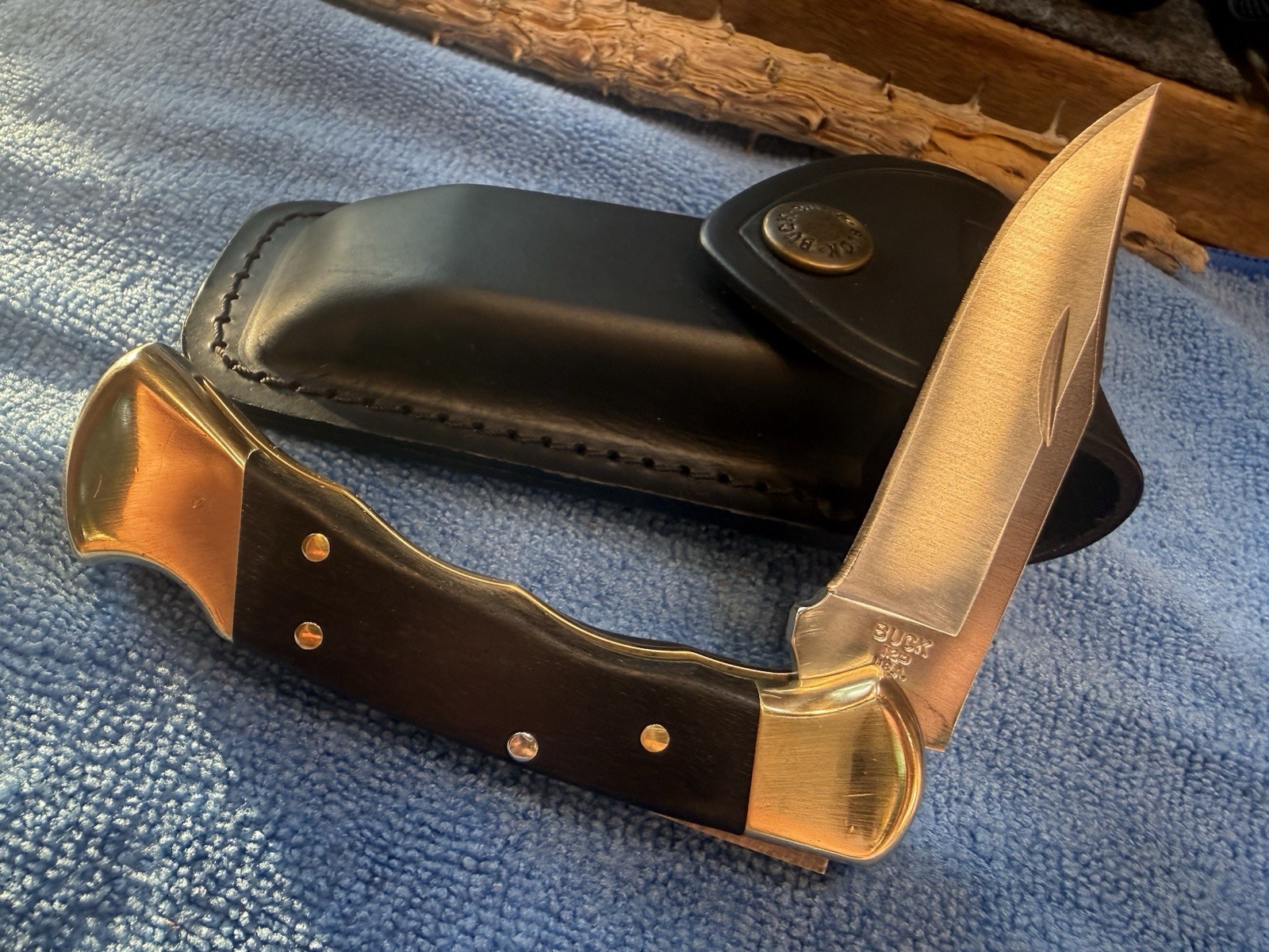 Finger Groove 112 Ranger Buck Knives 2018 New Leather Sheath Good Condition USA