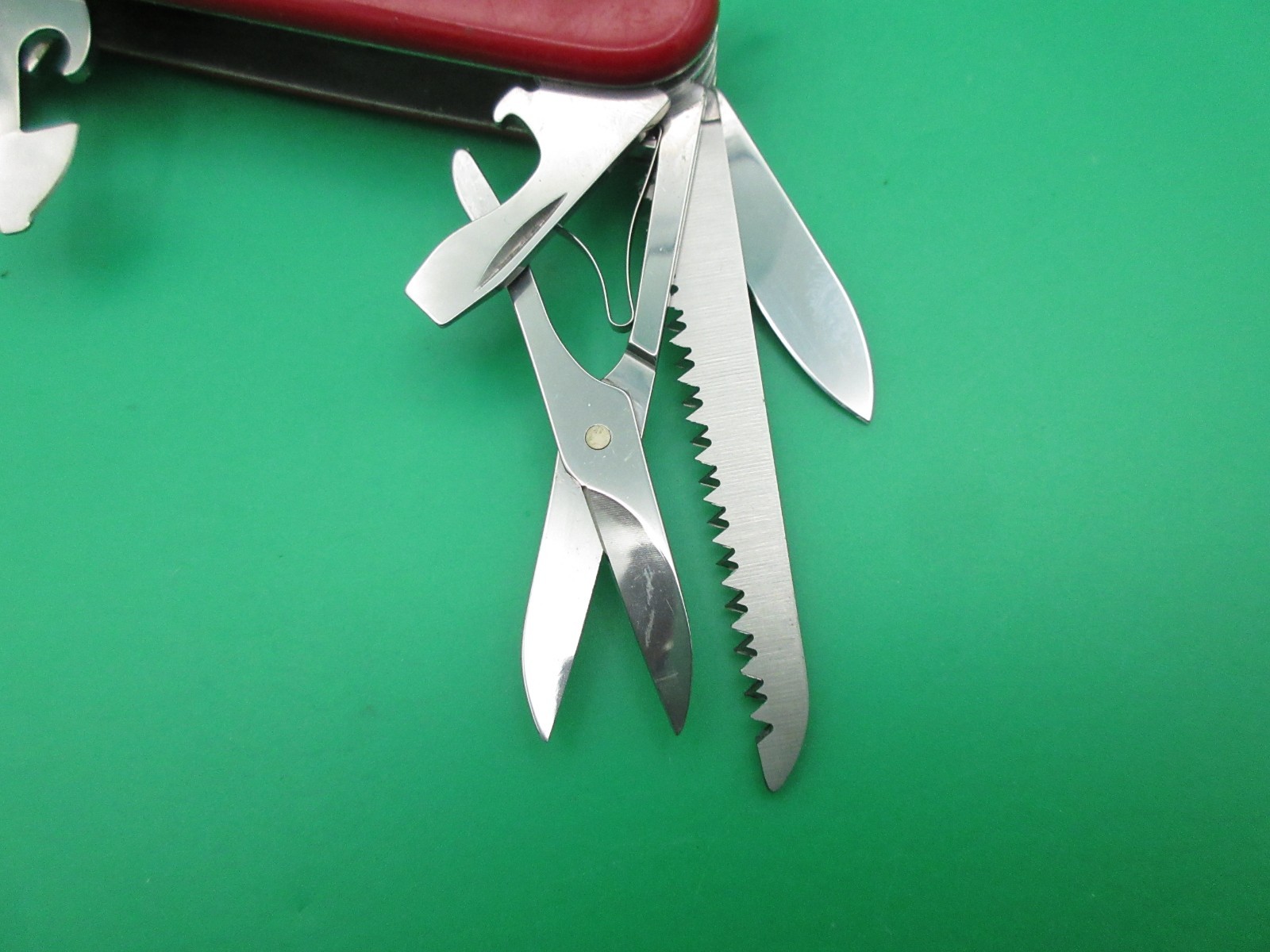 Victorinox Swiss Army Huntsman 91mm Red Folding Pocket Knife Multi Tool #3